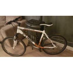 Cube mountainbike 3 x 9 versnellingen