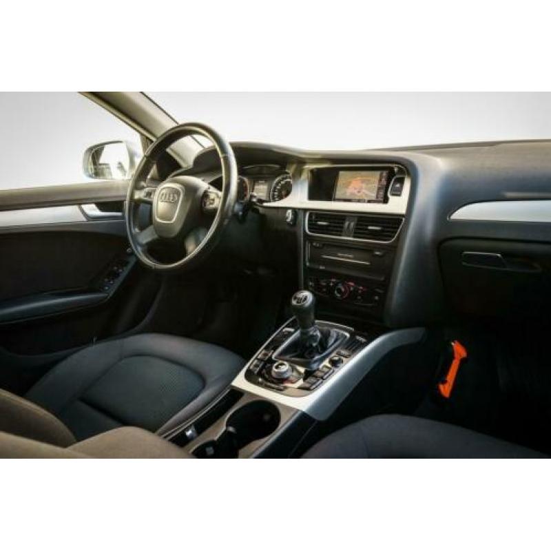 Audi A4 2.0 TDi 136 Pk Business Edition | Navigatie | 18" Ve