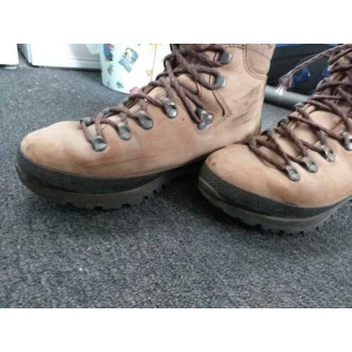 wandelschoenen van het merk Hanwag