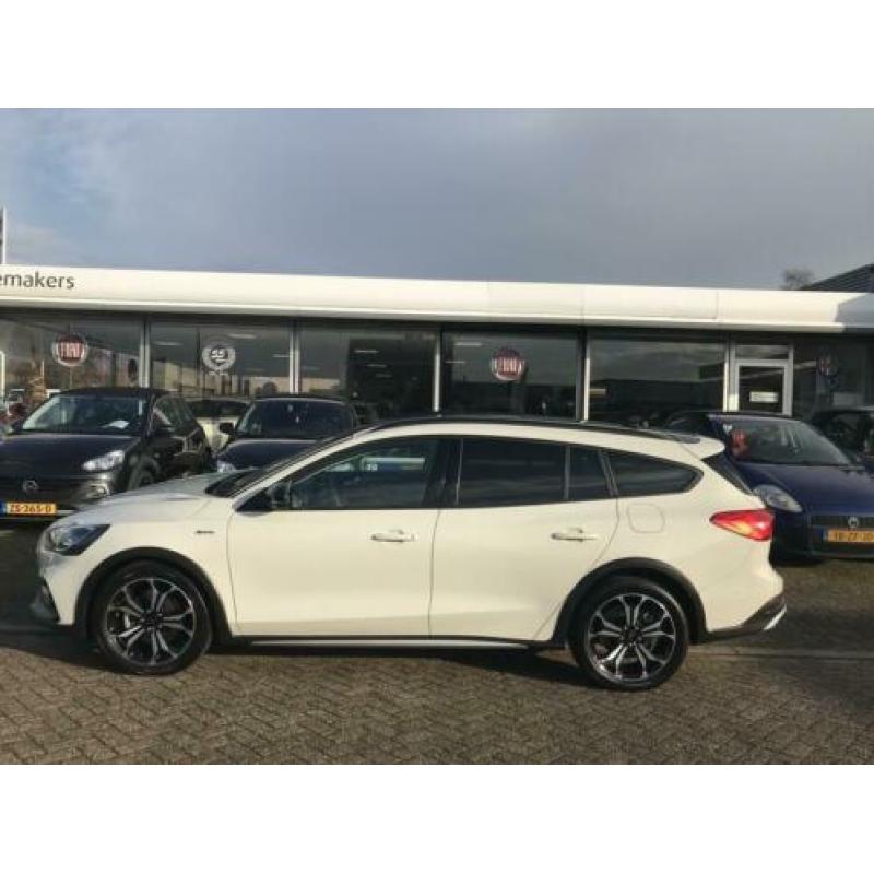 FORD Focus 1.5 182pk Automaat Cross Active Head-Up Display