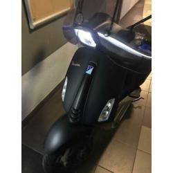 Vespa notte aug 2019 te koop!