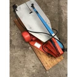 Hegner multicut-2S figuurzaagmachine