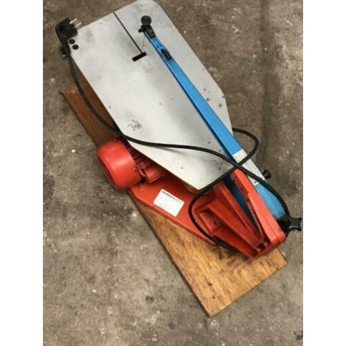 Hegner multicut-2S figuurzaagmachine