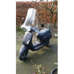 AGM vespa look snorscooter