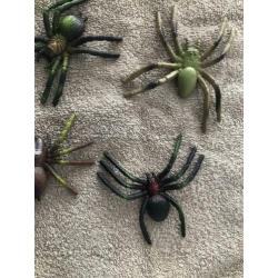Plastic spinnen!! 6 stuks