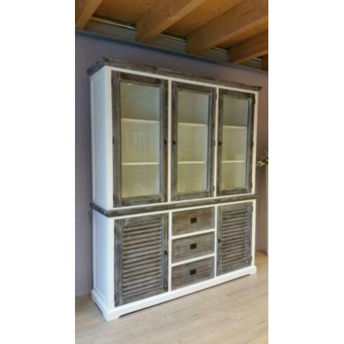 *OPRUIMING* Buffetkast Saskia Van €1.099,- NU VOOR €819,--