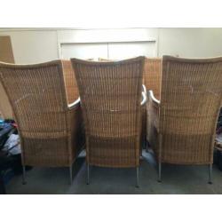 6 luxe rieten stoelen