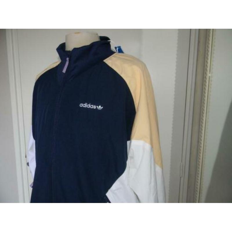 ADIDAS sportieve jas MAAT XL NIEUW MET KAARTJES