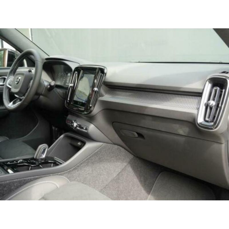 Volvo Xc40 T3 163PK Automaat R-design / Park Assist Line / I