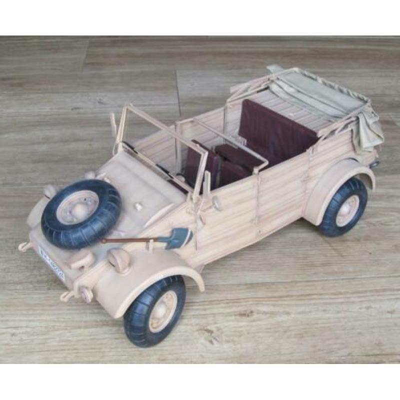 German Kubelwagen Type 82 Afrika-Corps WWII Tunesia / 1:6