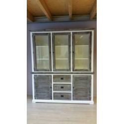 *OPRUIMING* Buffetkast Saskia Van €1.099,- NU VOOR €819,--