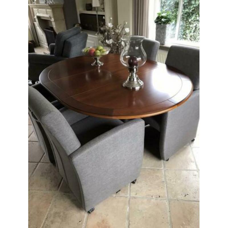 Mooie verrijdbare nieuwe stoelen, 4 stuks
