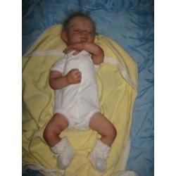 reborn baby nee! maar een siliconen baby, van Leida Pieters.