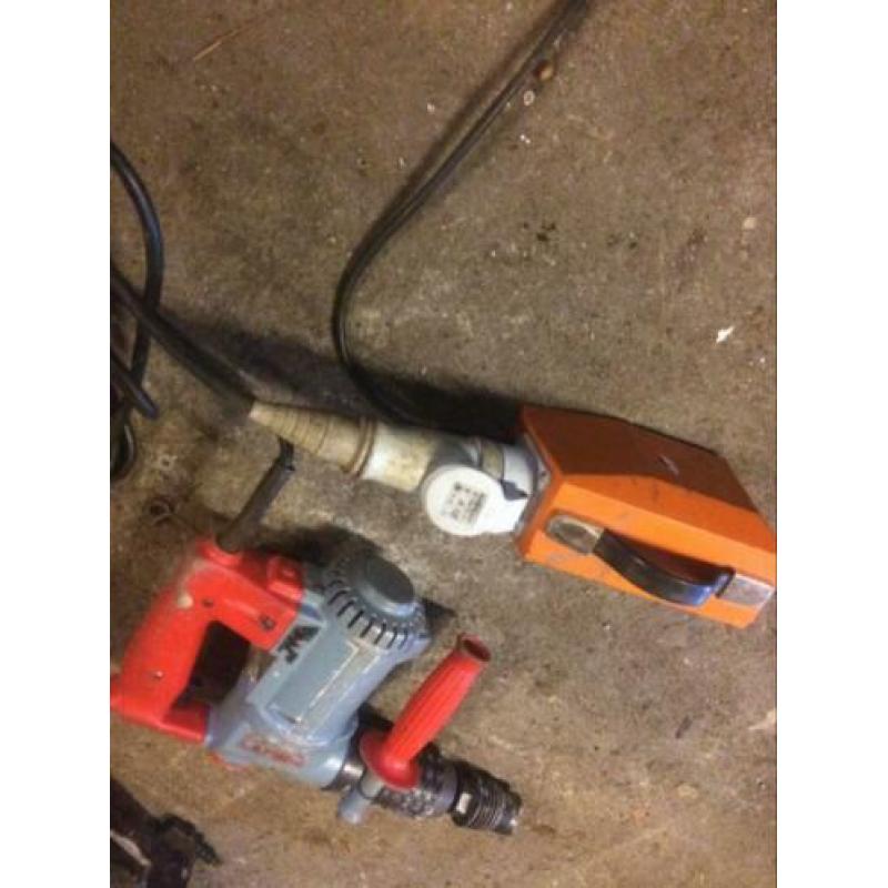 Te koop Hilti TE 17 42 Volt met trafo 230/42 Volt