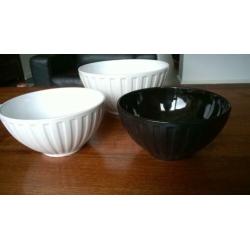 3 schalen Wedgwood Every Day wit en zwart made in England