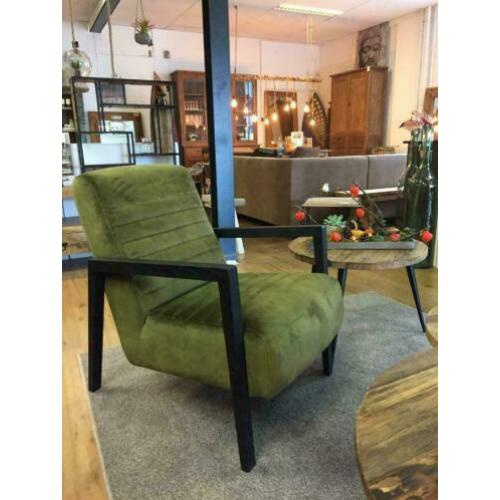 Fauteuil in zachte stof of in Lederlook , variatie in kleur