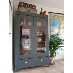 Vintage/Antieke grenen schoolkast, laboratoriumkast grijs