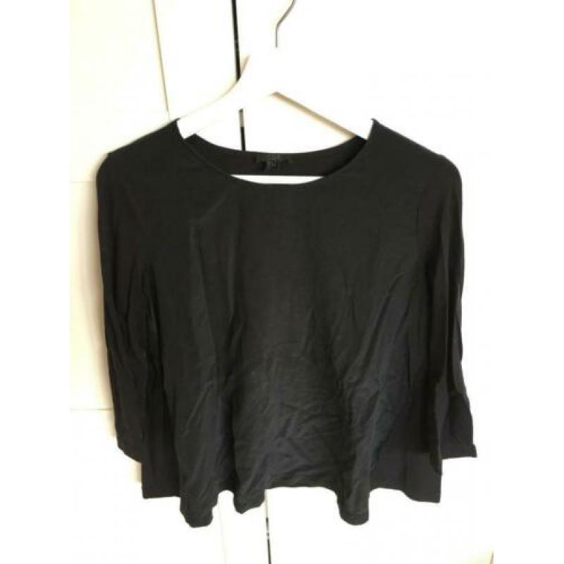 COS, zijde zwarte top, maat 34/XS