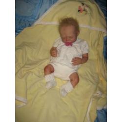 reborn baby nee! maar een siliconen baby, van Leida Pieters.