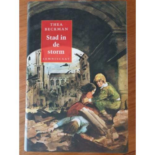 Thea Beckman - Stad in de storm