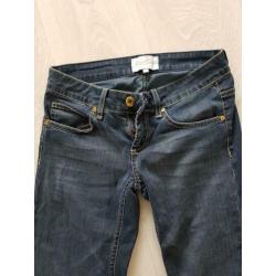 skinny jeans spijkerbroek maat 34 is maat S