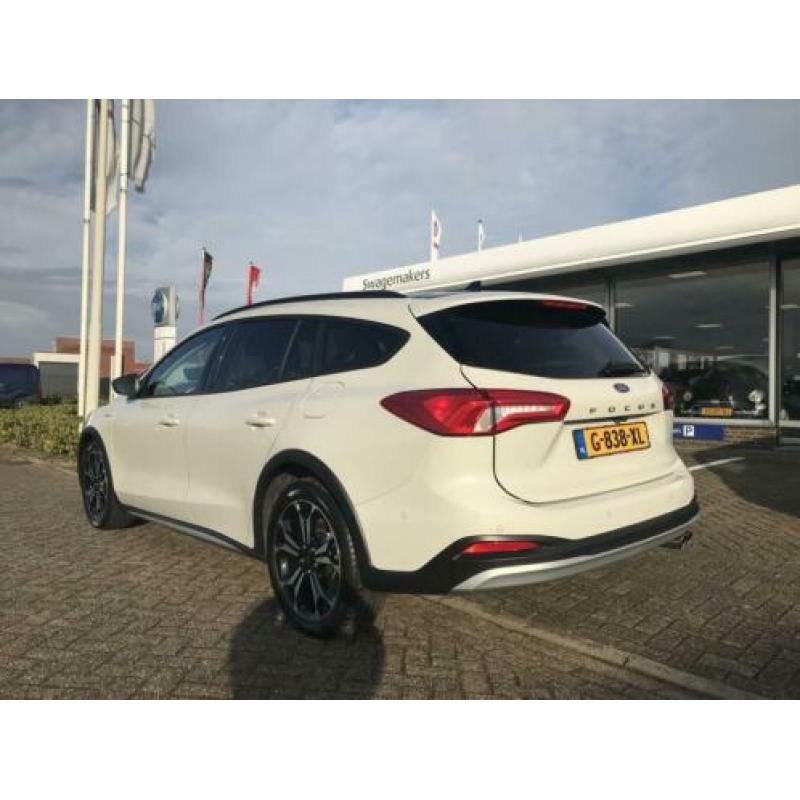 FORD Focus 1.5 182pk Automaat Cross Active Head-Up Display