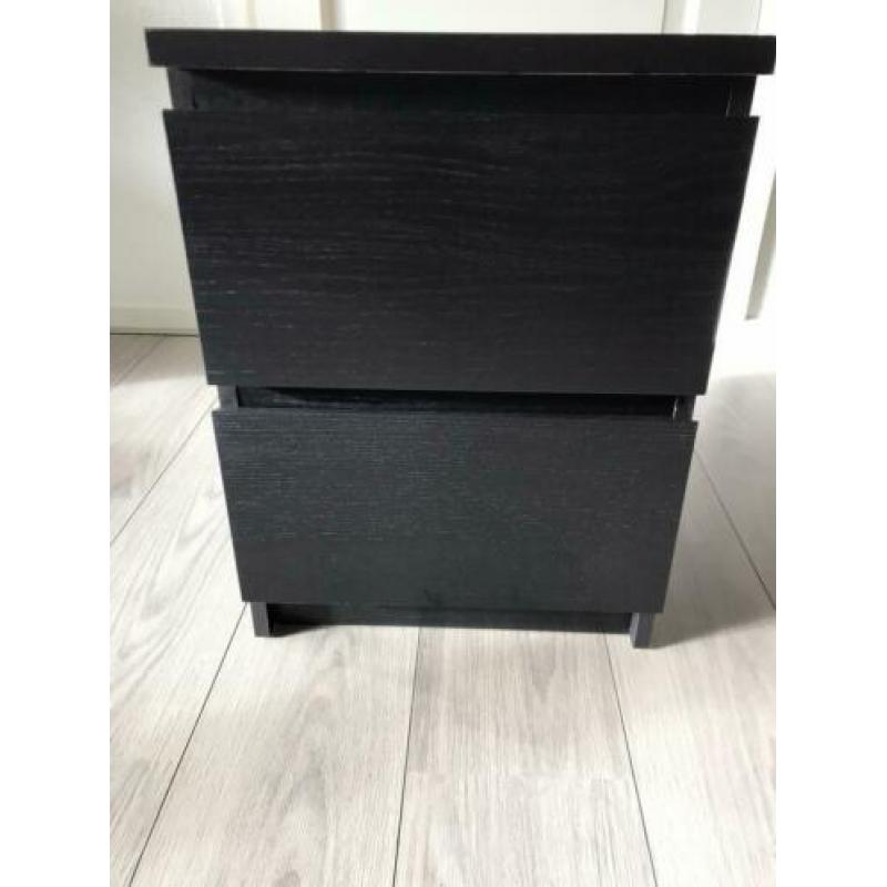 Malm zwart ladekastje Ikea