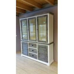 *OPRUIMING* Buffetkast Saskia Van €1.099,- NU VOOR €819,--