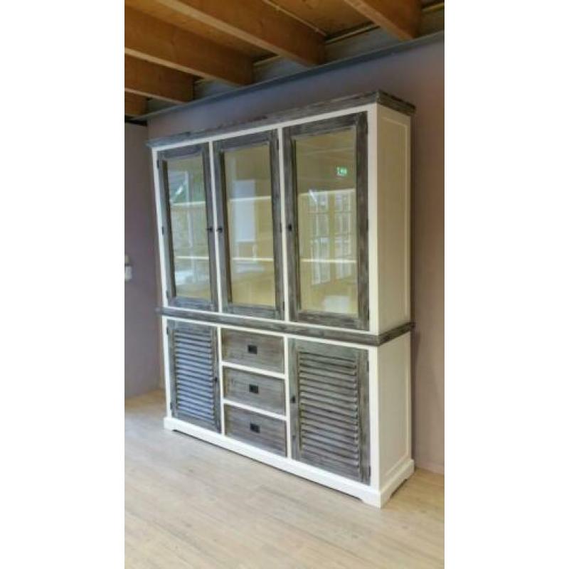 *OPRUIMING* Buffetkast Saskia Van €1.099,- NU VOOR €819,--