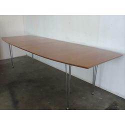 Fritz Hansen stijl eettafel 270cm