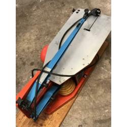 Hegner multicut-2S figuurzaagmachine