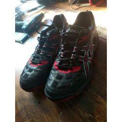 Hockeyschoenen Asics maat 44 kunstgras schioenen