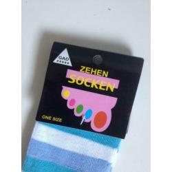 carnaval NIEUW wit+blauwe streep TEEN-VINGER sokken one size