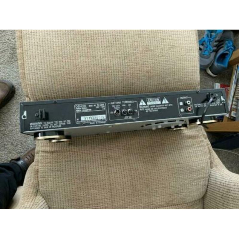 High End DENON TU-660L - als "Zeer Goed" getest - 5 sterren