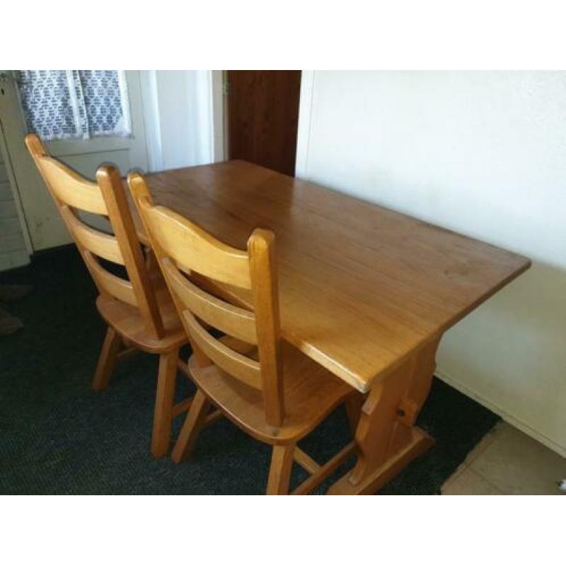 Eettafel set + 4 stoelen