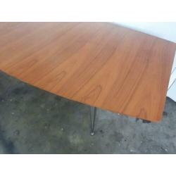 Fritz Hansen stijl eettafel 270cm
