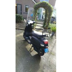 AGM vespa look snorscooter