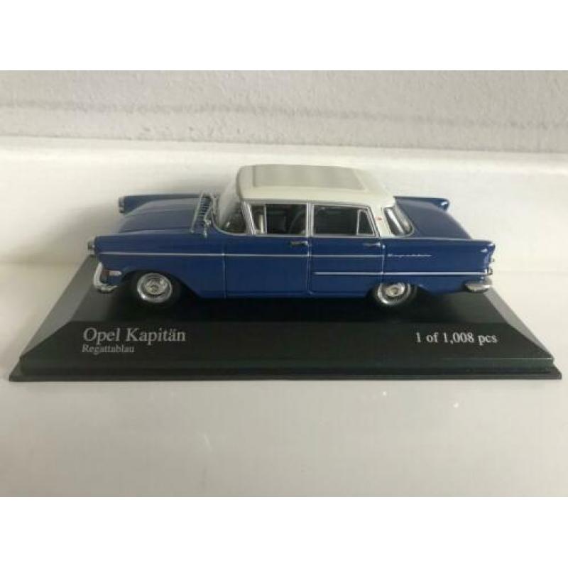 Miniatuurauto Opel Kapitan Regattablau 1 of 1008 pcs.