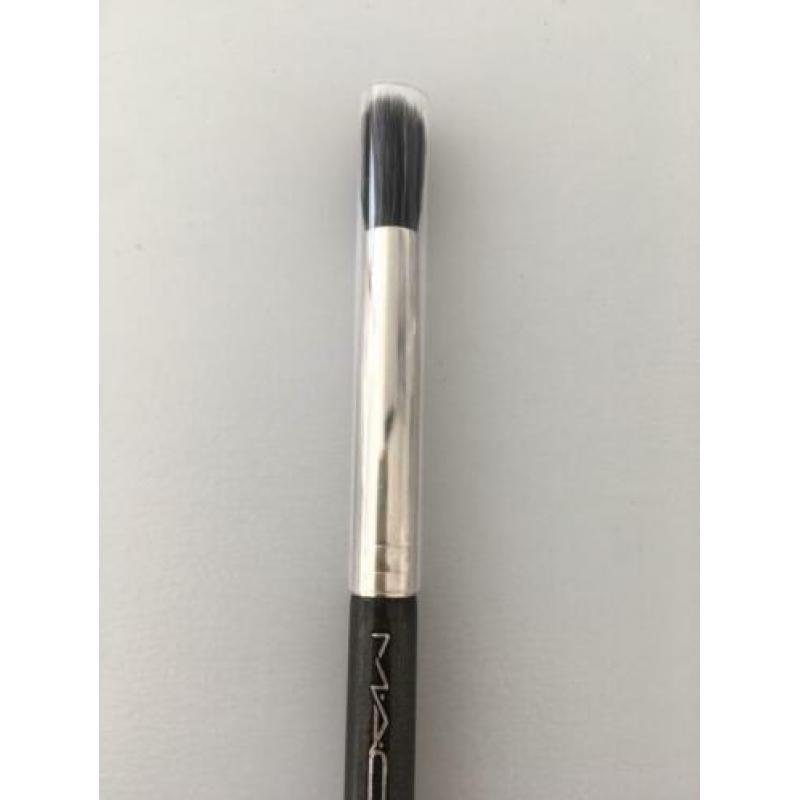 Nieuw MAC 286s duo fiber kwast, brush,oogschaduw penseel