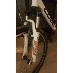 Cube mountainbike 3 x 9 versnellingen
