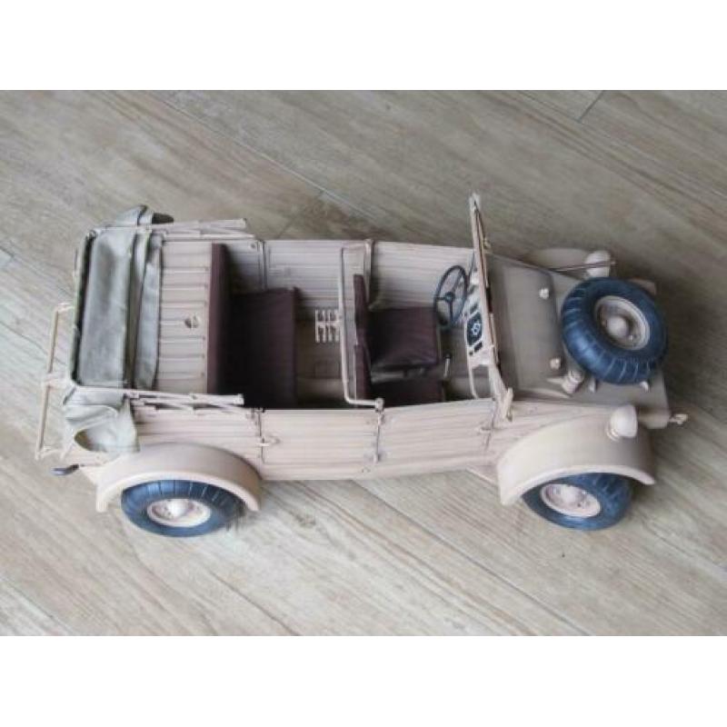 German Kubelwagen Type 82 Afrika-Corps WWII Tunesia / 1:6