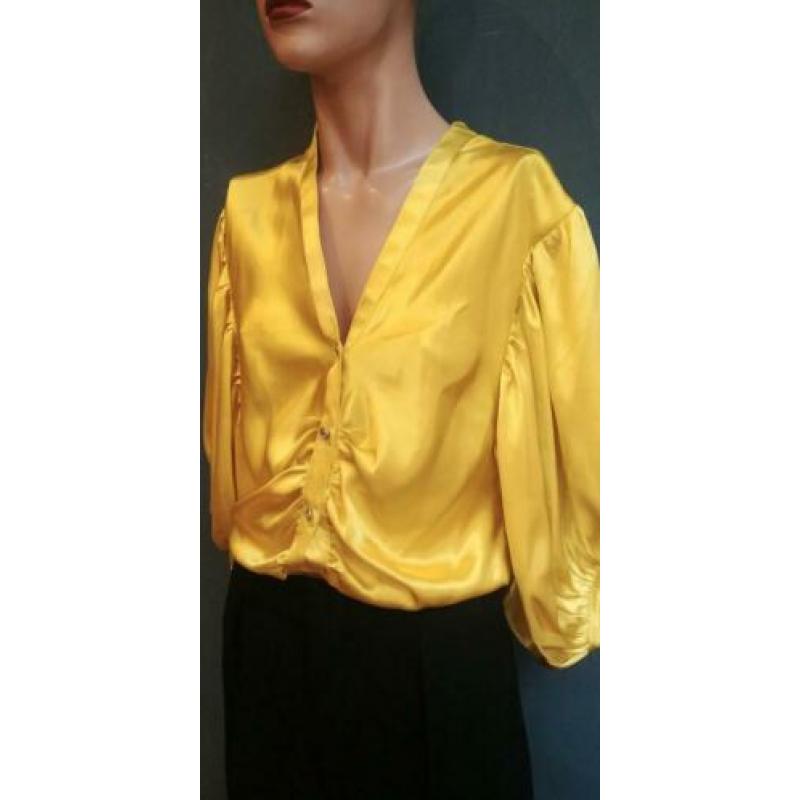 Vintage blouse (80s/90s) met extreme pofmouwen ( MT S/M)