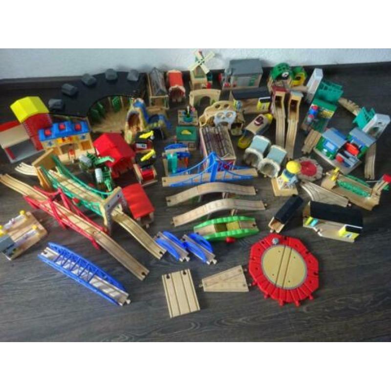 thomas de trein diverse Houten rails gebouwen treintjes Los