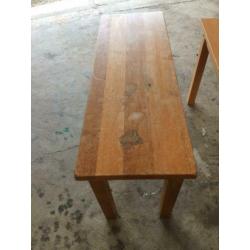 Zware eikenhouten side table