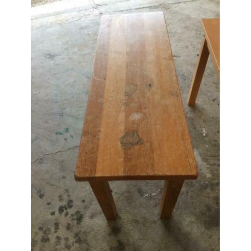 Zware eikenhouten side table
