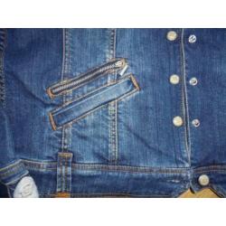nieuwstaat SCARVA JEANS COMPANY spijkerjasje zeer mooi mt 40