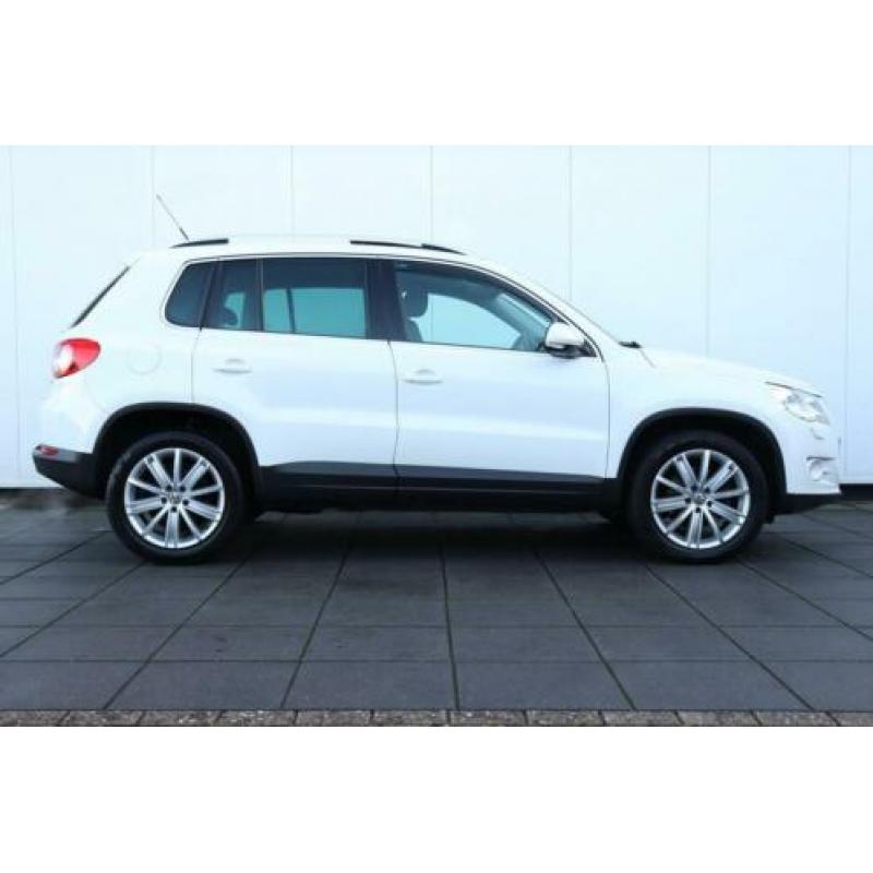 Volkswagen Tiguan 1.4 TSI Track&Field 4Motion | 150 PK | PAN