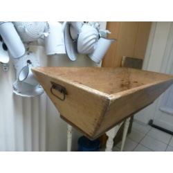 STOER grote oude houten bak + deksel/trog mangelbak deegbak