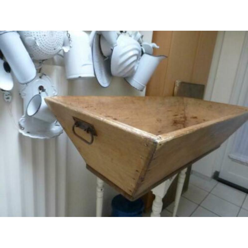 STOER grote oude houten bak + deksel/trog mangelbak deegbak