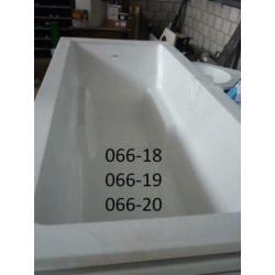 066. Opruiming Kunststof acryl plaatstalen ligbad ligbaden